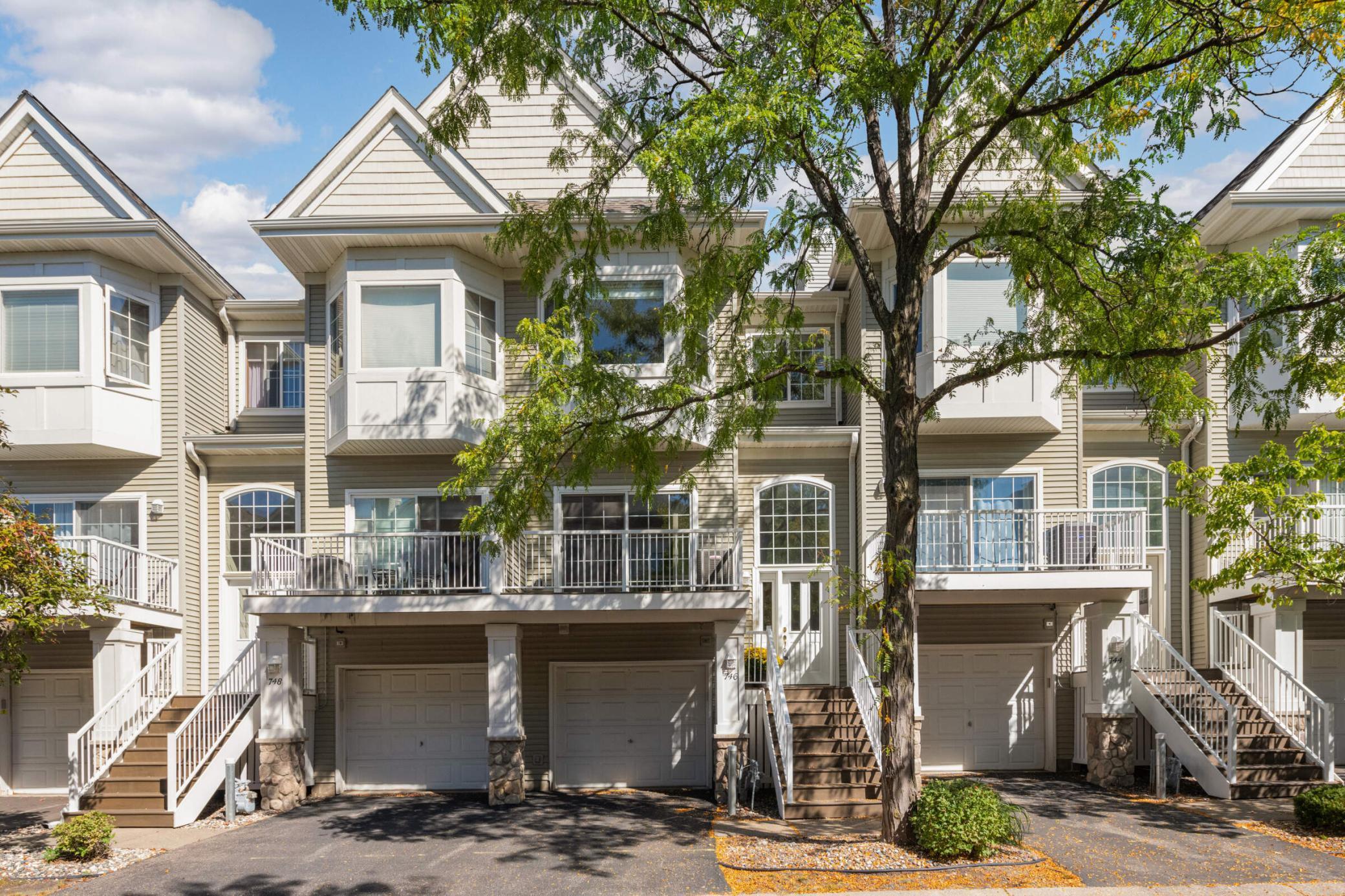Fairfield Cir, Hopkins, MN 55305