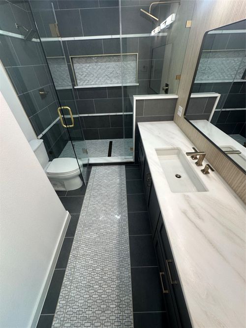 4910 Woodcreek Rd, Austin, TX, 78749-2340 | Card Image