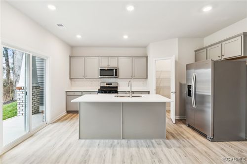 8691 Coastal Ter, Mechanicsville, VA, 23111-3256 | Card Image