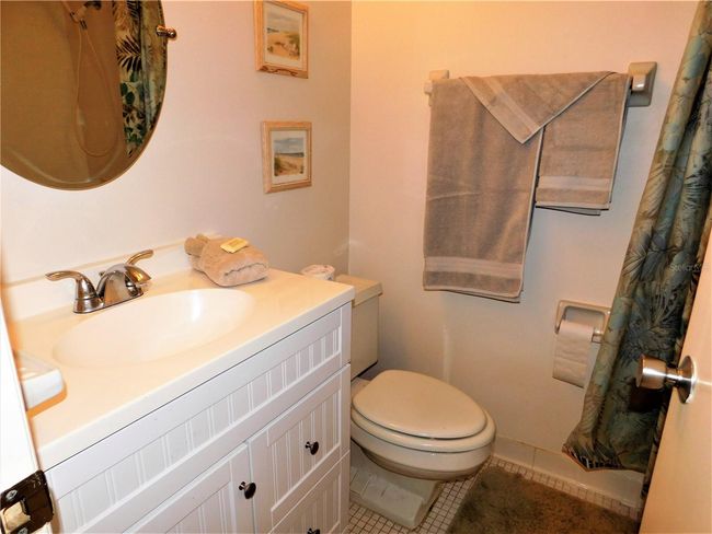 111 - 111 E Cypress Ct, Condo with 2 bedrooms, 2 bathrooms and null parking in OLDSMAR FL | Image 19