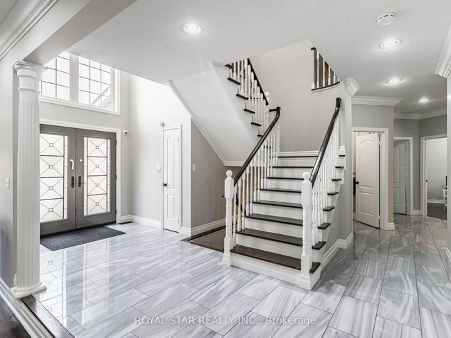 70 Colonel Bertram Rd, House other with 6 bedrooms, 5 bathrooms and 4 parking in Brampton ON | Image 4