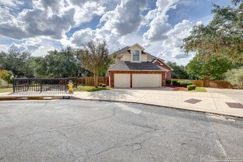 1339 Barton Crk, San Antonio, TX, 78258-4438 | Card Image