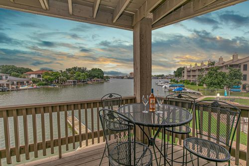 210-509 Short Circuit, Horseshoe Bay, TX, 78657 | Card Image