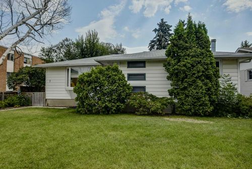 3 Glenway Dr Sw, Calgary, AB, T3E4T7 | Card Image