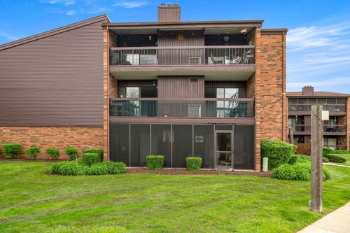 m2-14524 Walden Ct, Oak Forest, IL, 60452-1048 | Card Image