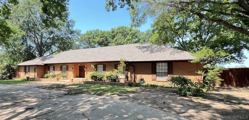 535 Sunset Dr Sw, Ardmore, OK, 73401-3257 | Card Image