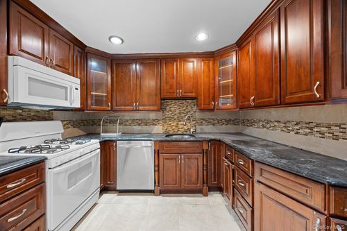 16737 109th Rd, Jamaica, NY, 11433-2917 | Card Image