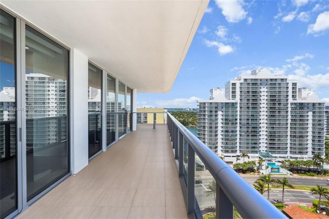 1507 - 5875 Collins Ave, Condo with 2 bedrooms, 2 bathrooms and null parking in Miami Beach FL | Image 26