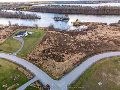 201 Mann Dr, Kingston, ON, K7L0G2 | Card Image