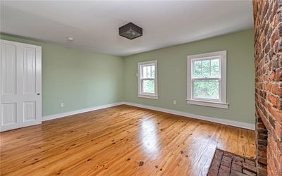 124 Carrington St, House other with 2 bedrooms, 1 bathrooms and null parking in Central North Side PA | Image 3