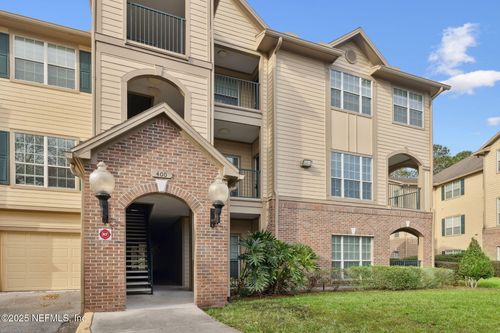 436-7800 Point Meadows Dr, JACKSONVILLE, FL, 32256-4606 | Card Image