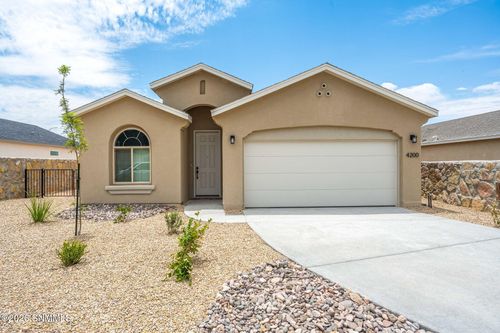 4200 Evolution Road, Las Cruces, NM, 88012 | Card Image
