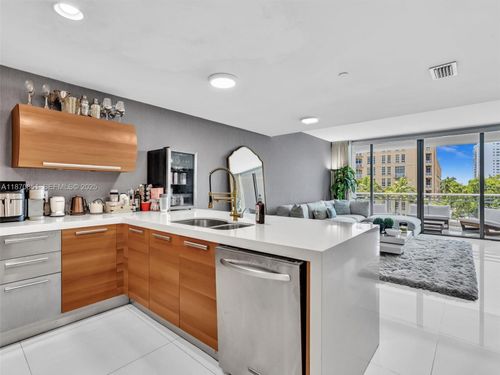 apt-312-2950 Ne 188th St, Aventura, FL, 33180-2794 | Card Image