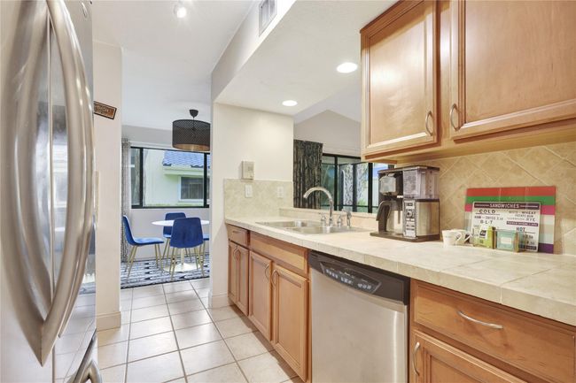 1645 - 1645 Nw 81 St Way, Condo with 3 bedrooms, 2 bathrooms and null parking in Plantation FL | Image 12