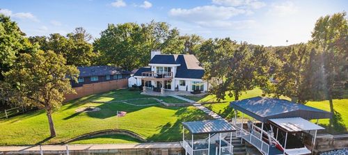 11160 Stanfield Rd, Azle, TX, 76020-5530 | Card Image