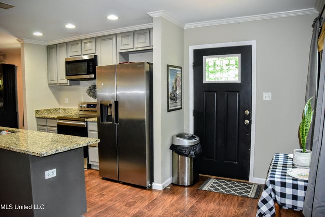 Glen Artney kitchen 1 | Image 7