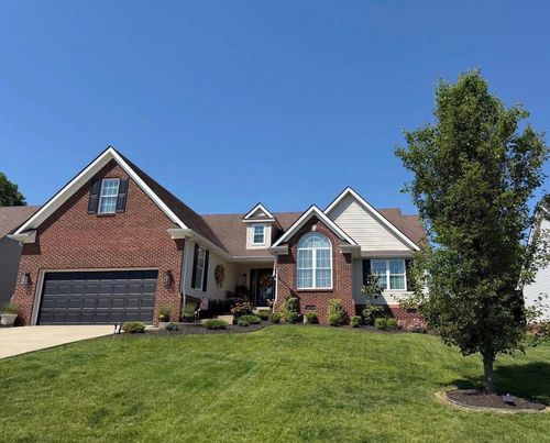 327 Primrose Ln, Winchester, KY, 40391-8268 | Card Image
