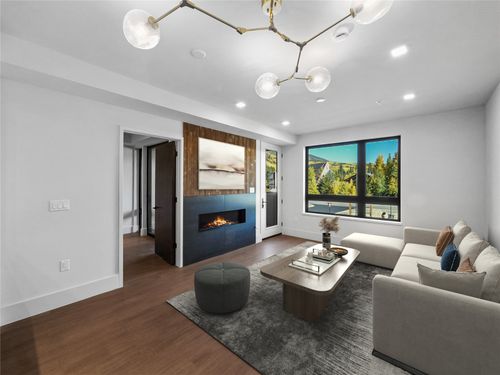 212-80 W Main St, FRISCO, CO, 80443-5509 | Card Image