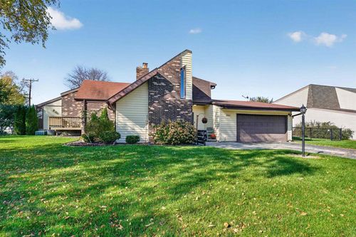 6661 Charlie Grimm Rd, Windsor, WI, 53598-9777 | Card Image