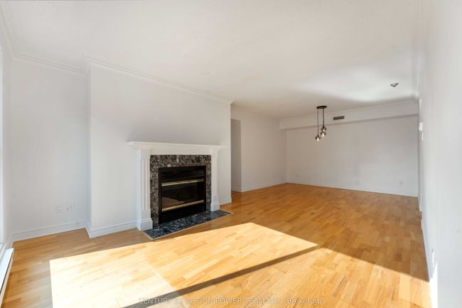 PH6 - 939 N River Rd, Condo with 3 bedrooms, 2 bathrooms and 1 parking in Ottawa ON | Image 9