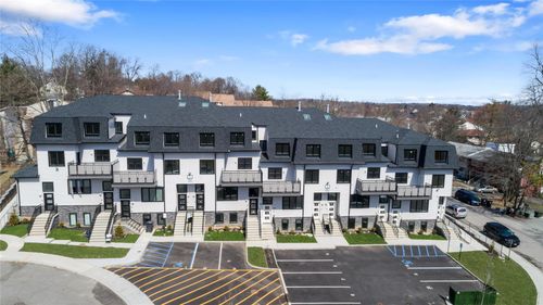 unit-104-5 Nesher Ct, Monsey, NY, 10952-3478 | Card Image