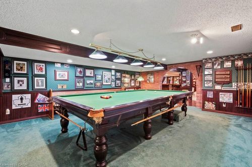 3 Meadowbrook Crt, Brant, ON, N0E3E1 | Card Image