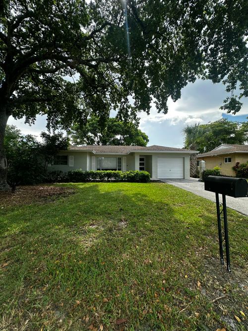 8211 Nw 91st Ave, Tamarac, FL, 33321-1515 | Card Image