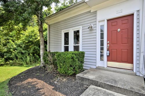 112 Azalea Ct, Clarksville, TN, 37042-3495 | Card Image