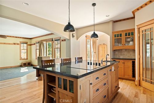 85 Park Dr, Running Springs, CA, 92382-7502 | Card Image