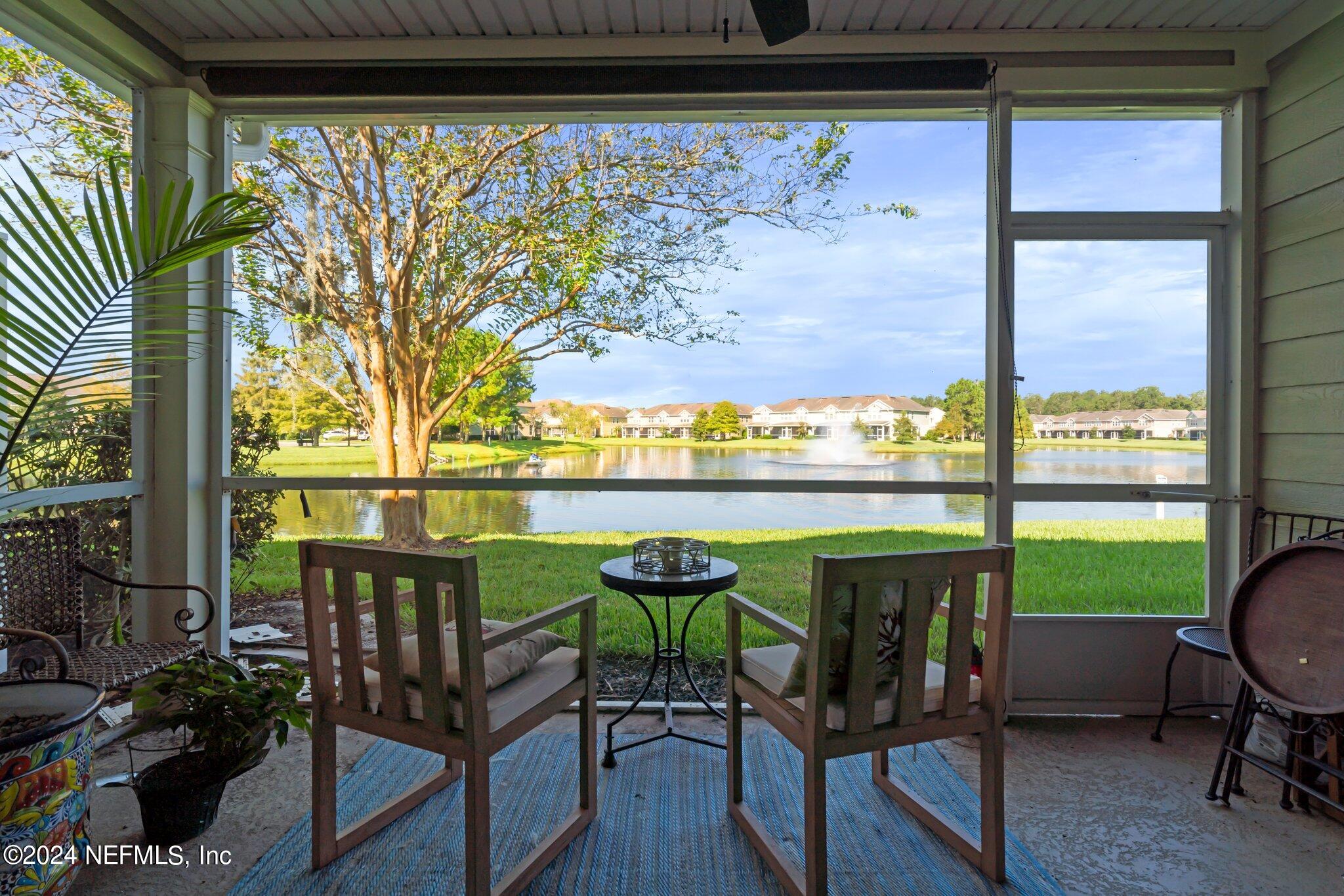Roundleaf Dr, Jacksonville, FL 32258