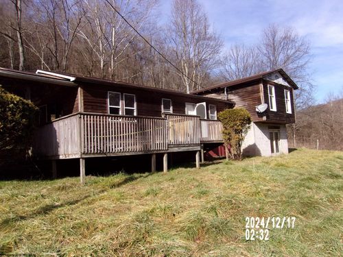 3890 Hackers Creek Road, Buckhannon, WV, 26201-6 | Card Image