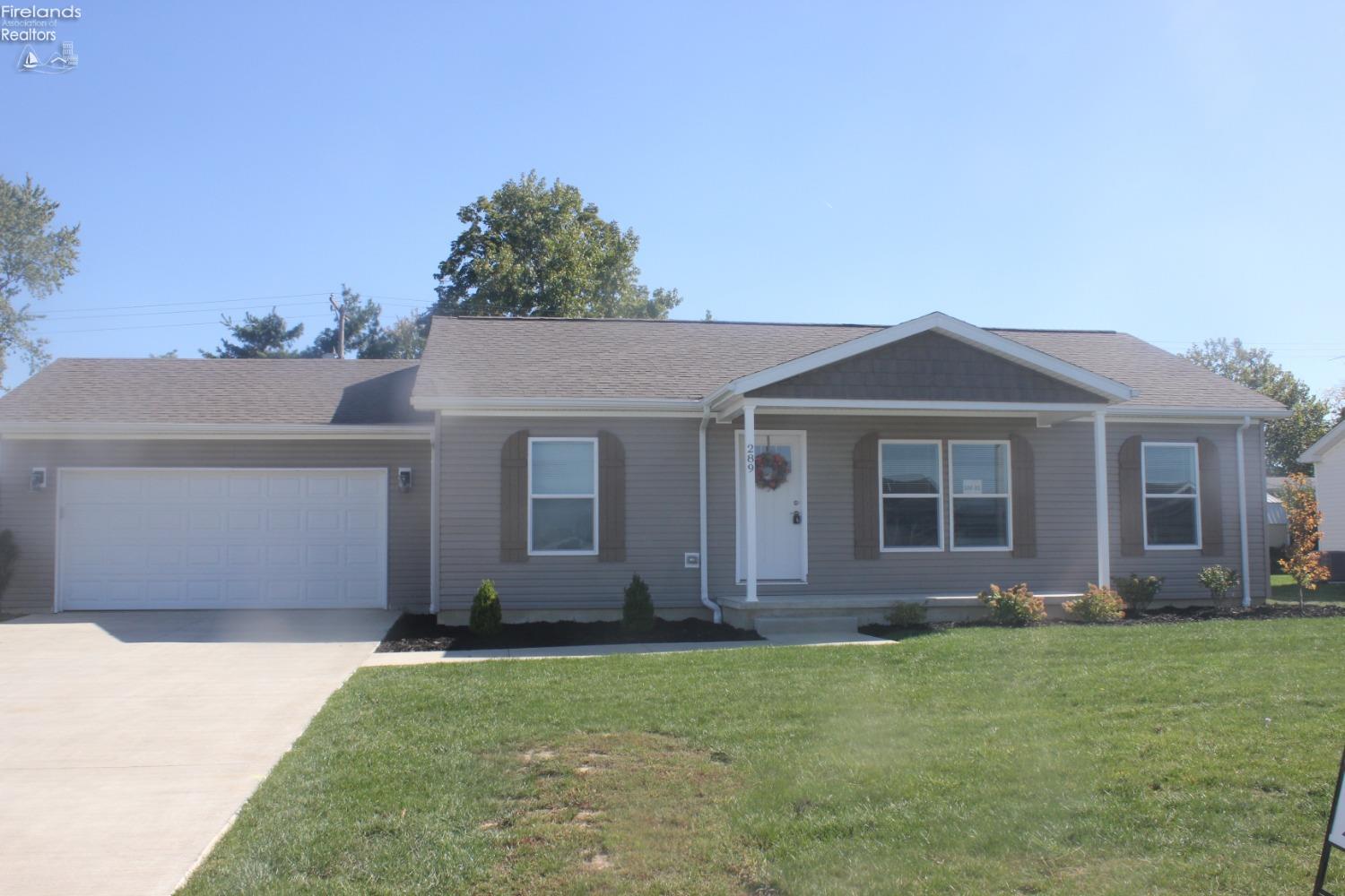 Caleb Dr, Fremont, OH 43420