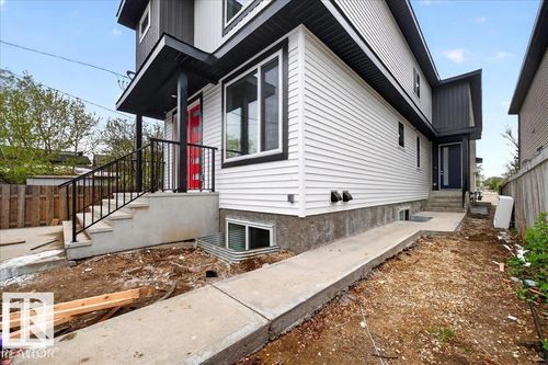 10639 68 Ave Nw, Edmonton, AB, T6H2B3 | Card Image