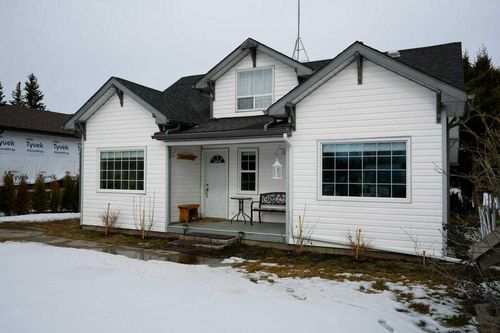 5016 52 Ave, Warburg, AB, T0C2T0 | Card Image
