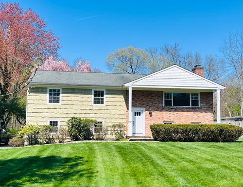 490 W Hill Rd, Stamford, CT, 06902-1532 | Card Image