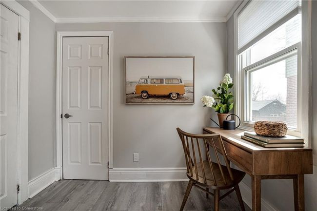 77 E 24 Th St, House other with 2 bedrooms, 1 bathrooms and 1 parking in Hamilton ON | Image 13