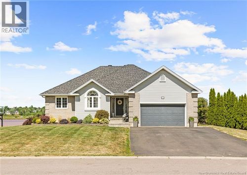 75 Patricia Dr, Riverview, NB, E1B5H1 | Card Image
