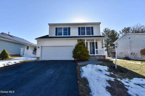 16 Red Oak Dr, Scotia, NY, 12302-3033 | Card Image