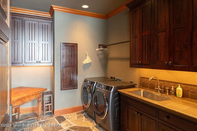 1525 S Thunder Rd, House other with 4 bedrooms, 5 bathrooms and null parking in Wilson WY | Image 30