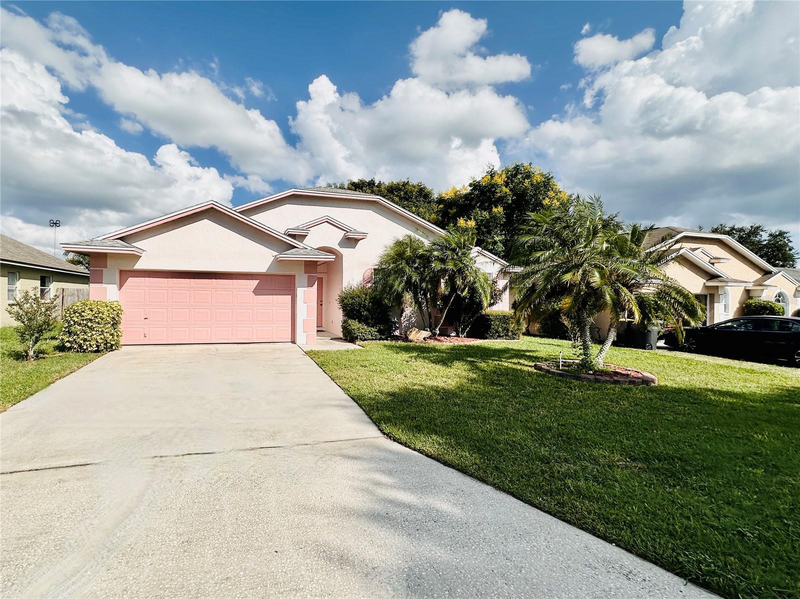 Saint Kitts Cir, Winter Haven, FL 33884