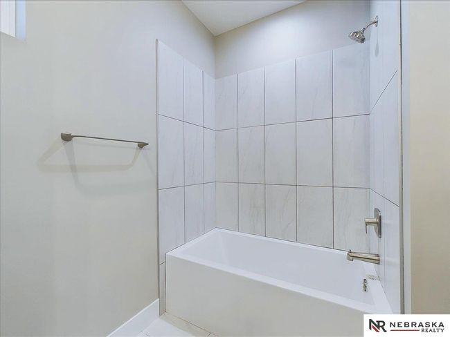 520 N 108 Th St, House other with 4 bedrooms, 3 bathrooms and 3 parking in Lincoln NE | Image 11