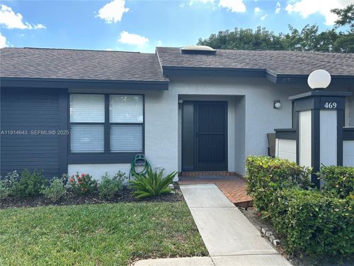 469-469 Long Bow Ct, Royal Palm Beach, FL, 33411-1562 | Card Image