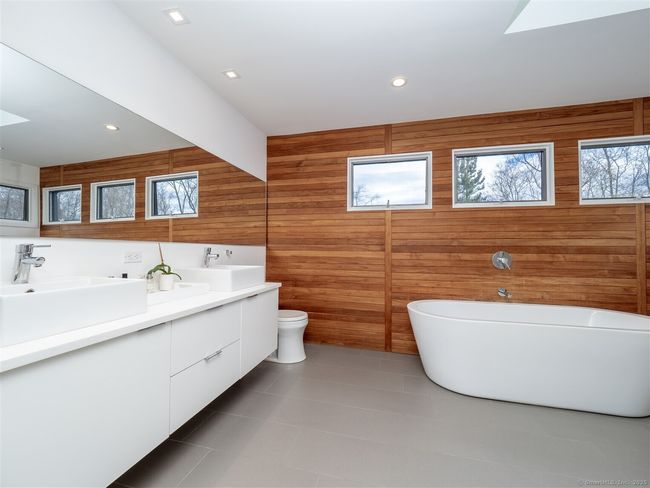 Primary Bathroom Ensuire | Image 24