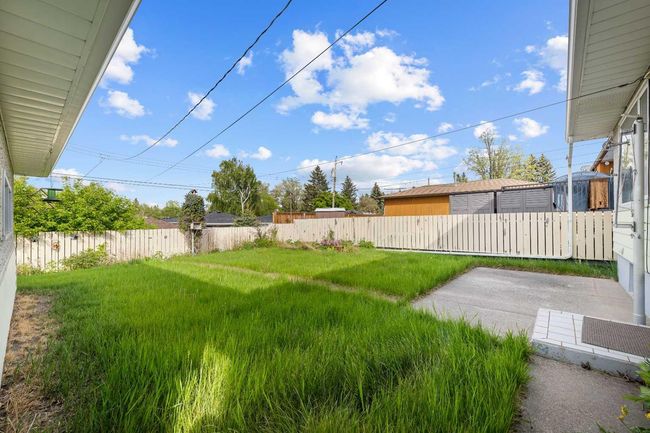 8 Foley Road Se, House other with 3 bedrooms, 1 bathrooms and 3 parking in Calgary AB | Image 30