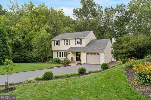 113 Dorothy Ln, DOWNINGTOWN, PA, 19335-1515 | Card Image