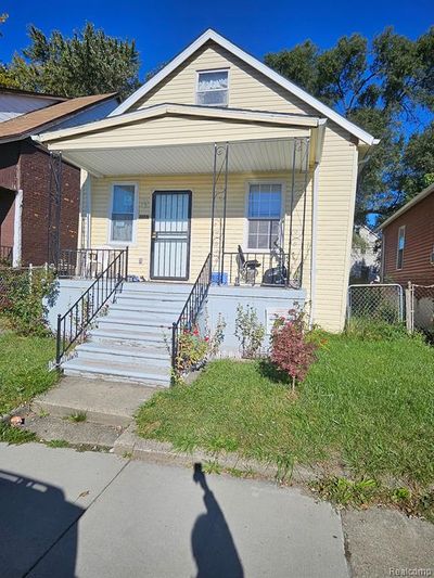 5047 Edwin Street, Home with 3 bedrooms, 2 bathrooms and null parking in Hamtramck MI | Image 1