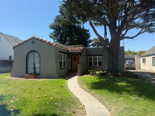 222 Oak St, Salinas, CA, 93901-3213 | Card Image