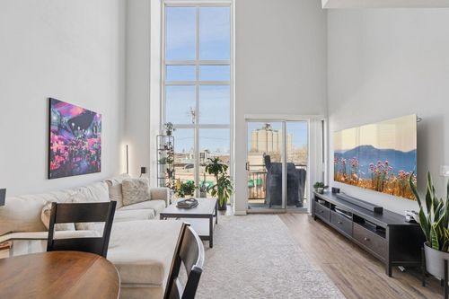 105-2121 S Kinnickinnic Avenue, Milwaukee, WI, 53207 | Card Image