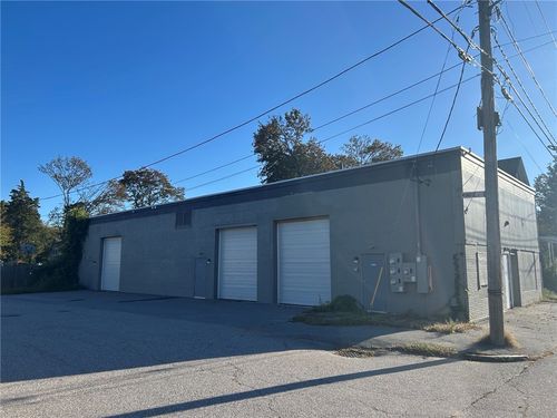 262 Washington St, Warwick, RI, 02888-2728 | Card Image