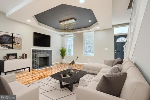 1610 E 32nd St, BALTIMORE, MD, 21218-3703 | Card Image